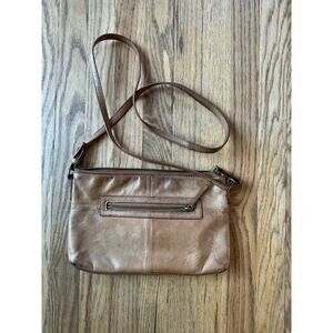 Margot New York Women’s Leather Saddle Shoulder Bag